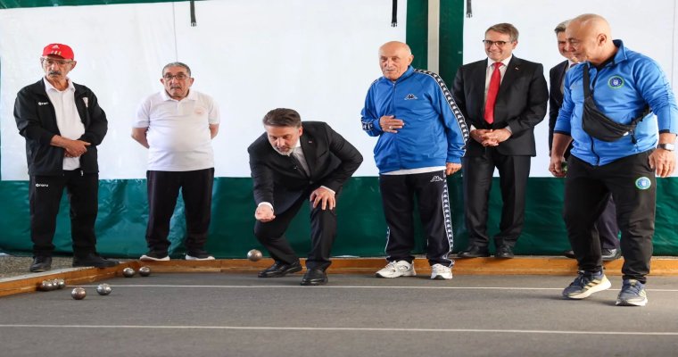 Bursa’da Başkan Vekili Biba huzurevi sakinleriyle buluştu