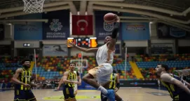 Konya Büyükşehir Play-Off’a galibiyetle başladı