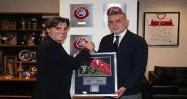 TFF Başkanı Hacıosmanoğlu, Montella ile vedalaştı