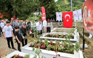15 Temmuz şehidi kabri başında anıldı
