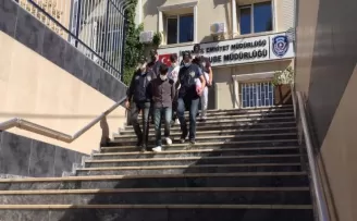 18 yaşındaki  “ikiz hırsız“lar yakalandı

