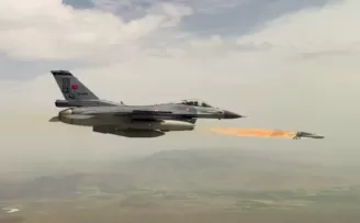 181. Filo’dan tam isabet... İlk kez eş zamanlı Maverick Füzesi atışı