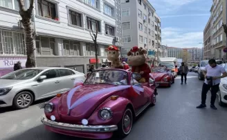 23 Nisan’da vosvoslu maskotlar çocuklara moral oldu
