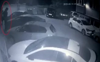 300 bin liralık hırsızlık yapan şüpheliler kamerada
