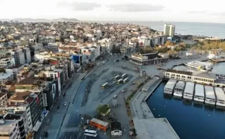 4 günlük sokağa çıkma kısıtlaması sonrası Kadıköy Meydanı’nda sessizlik hakim

