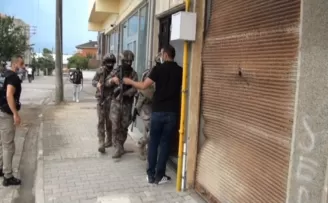 6 aylık çalışma sonucu uyuşturucu tacirleri kıskıvrak yakalandı
