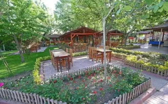 Açık hava restoranlarına ilgi arttı