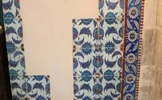 Adana Ulu Camii çinileri ile Konya kökenli çini panolar Türkiye’de
