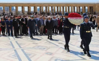 ADD, 30 Ağustos’u Anıtkabir’de kutladı
