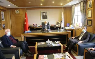 AK Parti’den Avrasya Üniversitesi’ne ziyaret
