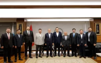 AK Partili gençler Başkan Büyükkılıç’la buluştu