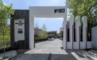 Akatlar No: 1903, lige yetişiyor
