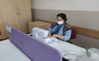 Akyurt Halk Eğitim Merkezi’nde 15 bin maske üretildi
