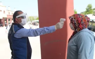 Akyurt’ta yüz binin üzerinde maske dağıtıldı
