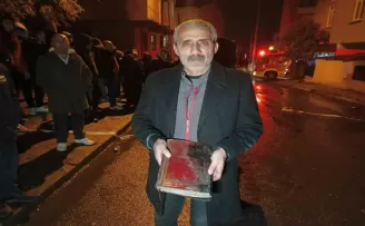 Alev alev yanan evden geriye bir tek Kuran-ı Kerim kaldı
