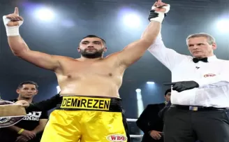 Ali Eren Demirezen, Almanya’nın en iyi boksörü seçildi
