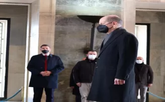 Almanya Başbakanı Scholz, Anıtkabir’i ziyaret etti
