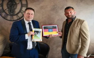 Almanya Güreş Ligi’ne Türk patron
