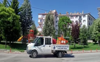 Altındağ’da ilaçlama çalışmaları devam ediyor
