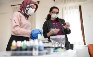 Altındağlı kadınlar meslek öğreniyor
