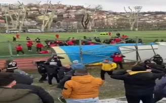 Amatör maçta ortalık savaş alanına döndü: 4 futbolcu yaralı
