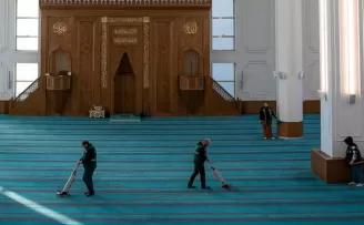 Ankara’da camiler kandil öncesi temizlendi