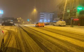 Ankara’da kar yağışı etkili oldu

