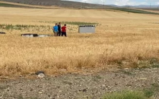 Ankara’da yangına giden itfaiye aracı devrildi: 1’i ağır 3 yaralı
