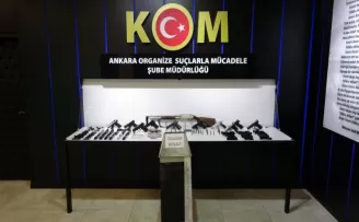 Ankara’da yasa dışı silah ticareti yapan 15 kişiye gözaltı
