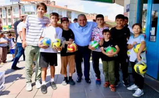 Ankara Keçiören’de Başkan Mesut Özarslan esnafın yanında