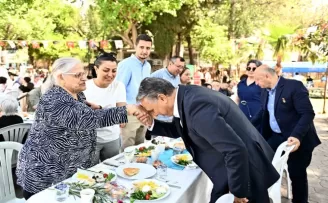 Antalya’da ‘Vatan sağ olsun’ diyen anneler unutulmadı
