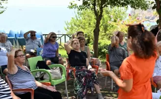 Antalya Falez Yaşlı Evi’nde rahatlatan etkinlik