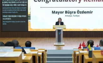 Antalya’nın akıllı şehir uygulamaları Seul’de tanıtıldı