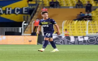 Arda Güler 16 yaşında Avrupa maçında
