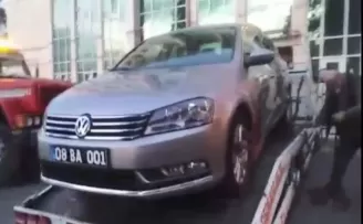Arhavi Belediyesi makam aracına haciz
