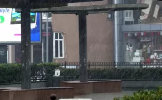 Arnavutköy’de kar yağışı etkili oldu
