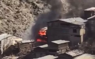 Artvin’de 60 ev küle döndü!