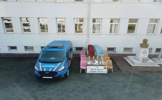 Artvin’de JASAT ekiplerince yakalanan hırsızlık şüphelisi 2 kişi tutuklandı
