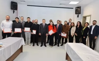 Artvin’de tütün kullanımını bırakan 15 kişiye Vali Ergün’den teşekkür