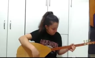 Artvinli öğrencilerden korona türküsü
