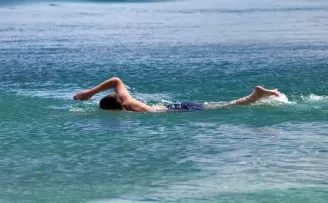 Deniz veya Havuza Girecekler Dikkat !