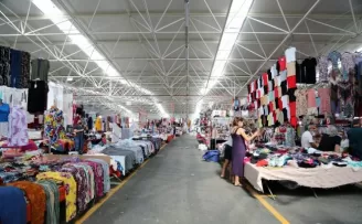 Ataşehir Belediyesi dolu riskine karşı kapalı pazarları otoparka dönüştürdü
