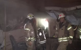 Ataşehir’de kısıtlama sabahına yangınla uyandılar
