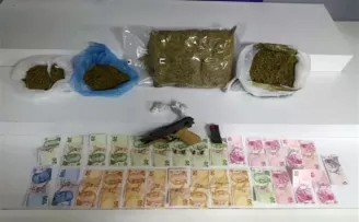 Ataşehir’de uyuşturucu satışı yapan şüpheli yakalandı
