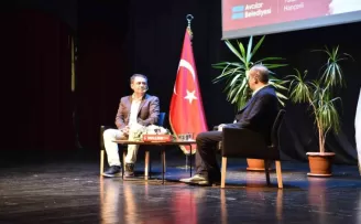 Avcılar’da “Cumhuriyeti Anlamak“ adlı söyleşi gerçekleştirildi
