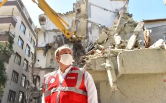 Avcılar’da güvenli binalar yükseliyor
