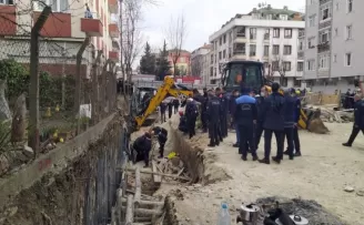 Avcılar’da inşat alanında göçük: 2 işçi toprak altında kaldı
