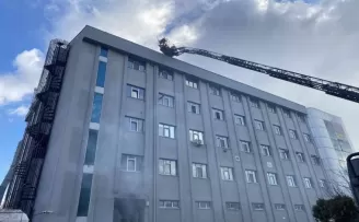 Avcılar’da iş yerinde korkutan yangın
