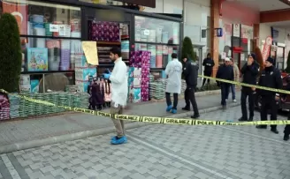 Avcılar’da züccaciye dükkanında silahlı yaralama
