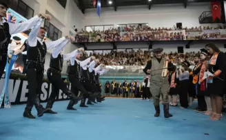 Avrasya Üniversitesinden unutulmayacak mezuniyet töreni
